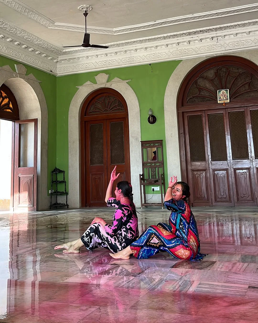 Anchor Rashmi Gautam Holi Celebrations