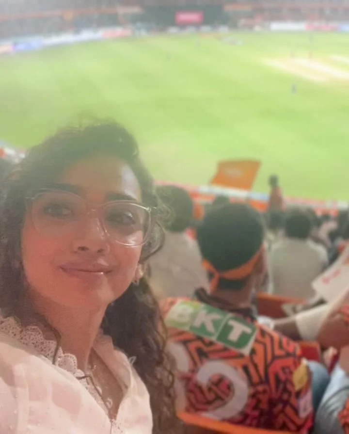 Saanve Megghana Enjoying in SRH Vs LSG IPL Match with Friends