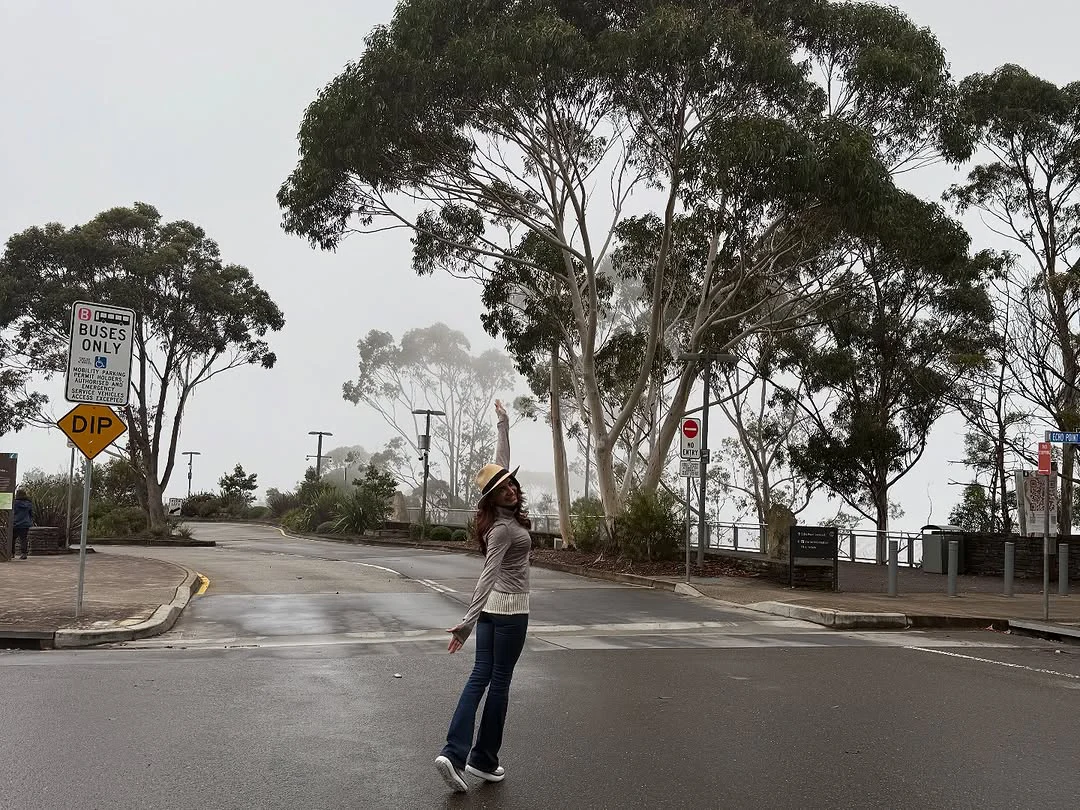 Samantha Enjoying Vacation in Sydney Wildlife Park