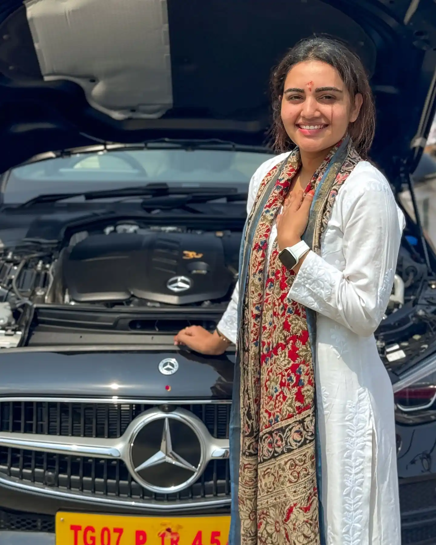 Soniya Singh Buys New Car