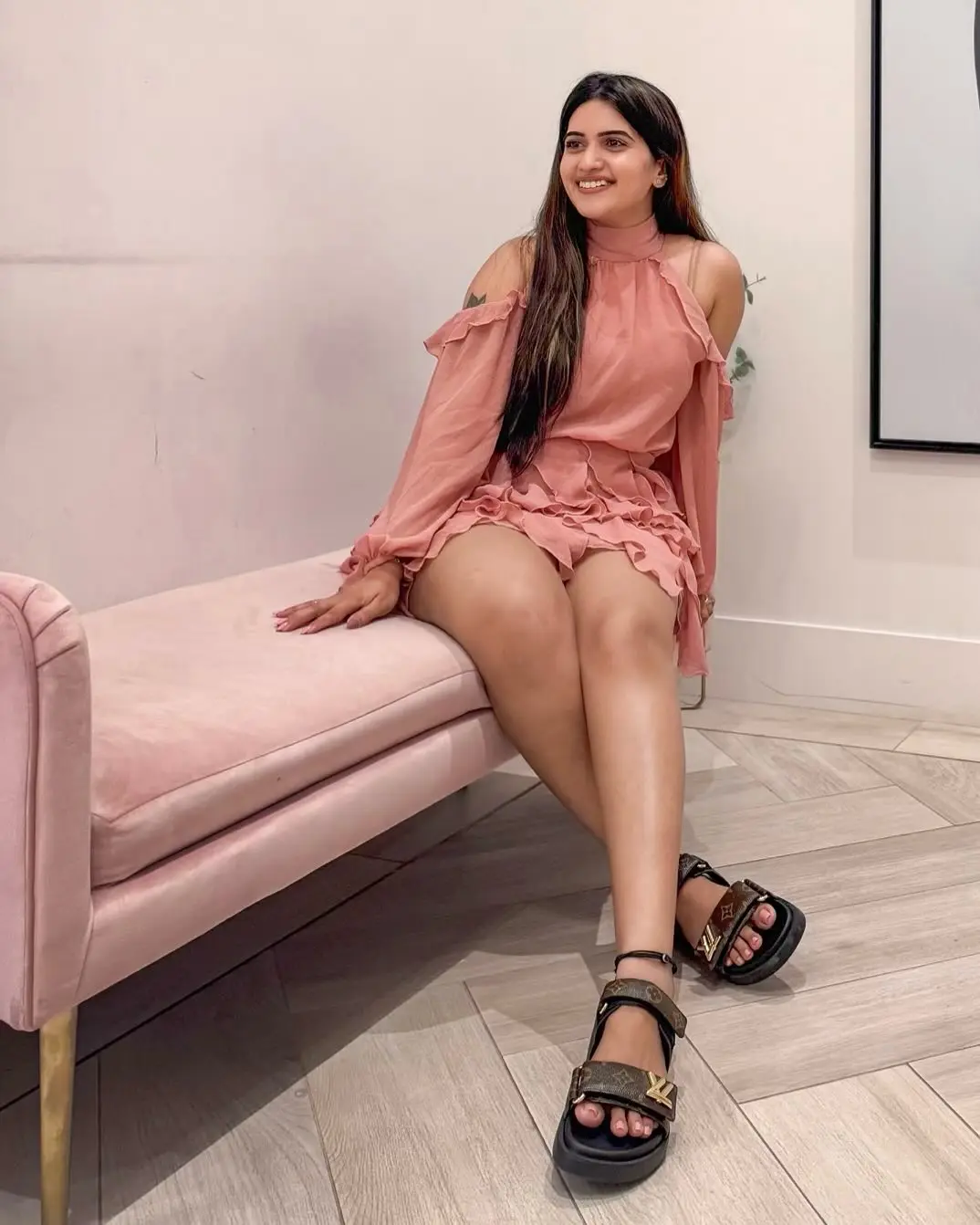 Sravanthi Chokarapu Enjoying Vacation in Dubai