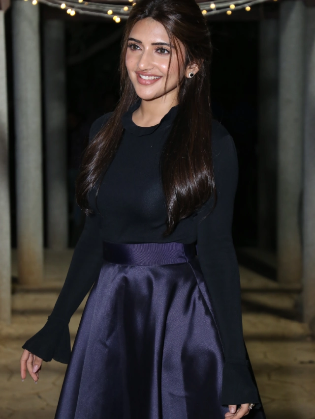 Sreeleela Cute Photos in Robinhood Press Meet
