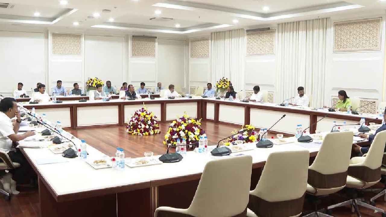 Telangana Cabinet Expansion : కొత్త మంత్రులు వీళ్లే..? క్యాబినెట్ విస్తరణపై కాంగ్రెస్ హైకమాండ్ ఫోకస్.. Telangana Cabinet Expansion : కొత్త మంత్రులు వీళ్లే..? క్యాబినెట్ విస్తరణపై కాంగ్రెస్ హైకమాండ్ ఫోకస్..