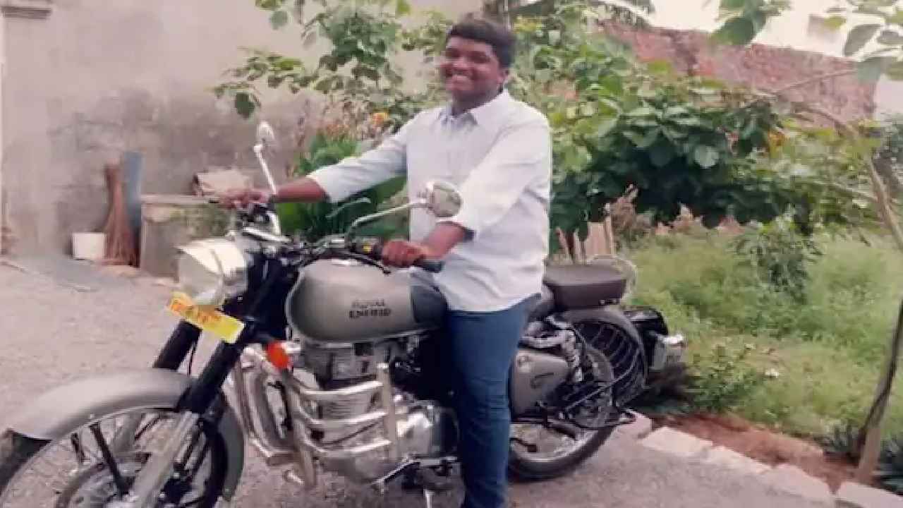 Telangana Student Shot Dead : అమెరికాలో ఘోరం.. దుండగుల కాల్పుల్లో తెలుగు విద్యార్థి మృతి.. ఎవరీ ప్రవీణ్, అసలేం జరిగింది.. Telangana Student Shot Dead : అమెరికాలో ఘోరం.. దుండగుల కాల్పుల్లో తెలుగు విద్యార్థి మృతి.. ఎవరీ ప్రవీణ్, అసలేం జరిగింది..