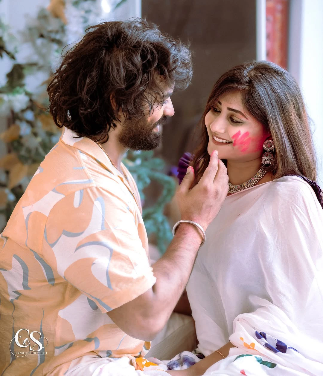 Bigg Boss Fame Vasanthi Krishnan Shares Cute Holi Photos with her Husband Pawan Kalyan