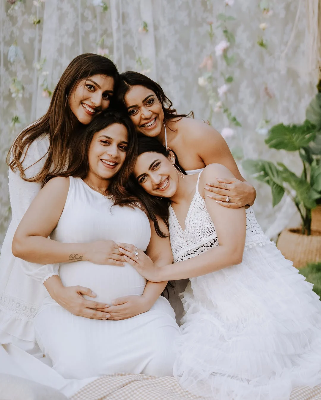 Youtuber Mahathalli Jahnavi Dasetty Baby Bump Photos