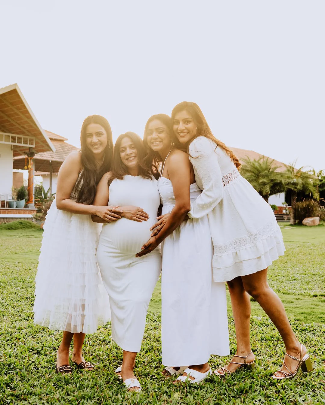 Youtuber Mahathalli Jahnavi Dasetty Baby Bump Photos
