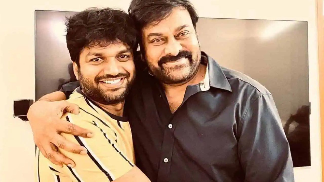 Chiranjeevi – Anil Ravipudi : ఒక్క ట్వీట్ తో చిరంజీవి సినిమాపై బోలెడు అప్డేట్స్ ఇచ్చిన అనిల్.. పండక్కి ఓపెనింగ్.. చిరు కూతురు కూడా.. Chiranjeevi – Anil Ravipudi : ఒక్క ట్వీట్ తో చిరంజీవి సినిమాపై బోలెడు అప్డేట్స్ ఇచ్చిన అనిల్.. పండక్కి ఓపెనింగ్.. చిరు కూతురు కూడా..