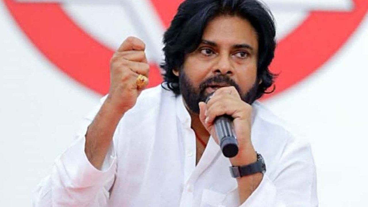 పిఠాపురంలో పవన్ మార్క్ రాజకీయం.. ఆయన మాటే వేద వాక్కు అంటున్న ఆ ఇద్దరు మాజీ ఎమ్మెల్యేలు! పిఠాపురంలో పవన్ మార్క్ రాజకీయం.. ఆయన మాటే వేద వాక్కు అంటున్న ఆ ఇద్దరు మాజీ ఎమ్మెల్యేలు!
