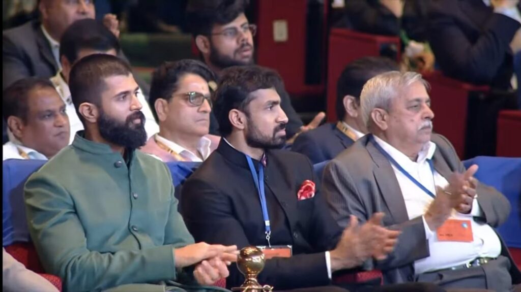 Vijay Deverakonda and My Home Jupally Rameswar Rao Meets PM Modi in National Media Summit 