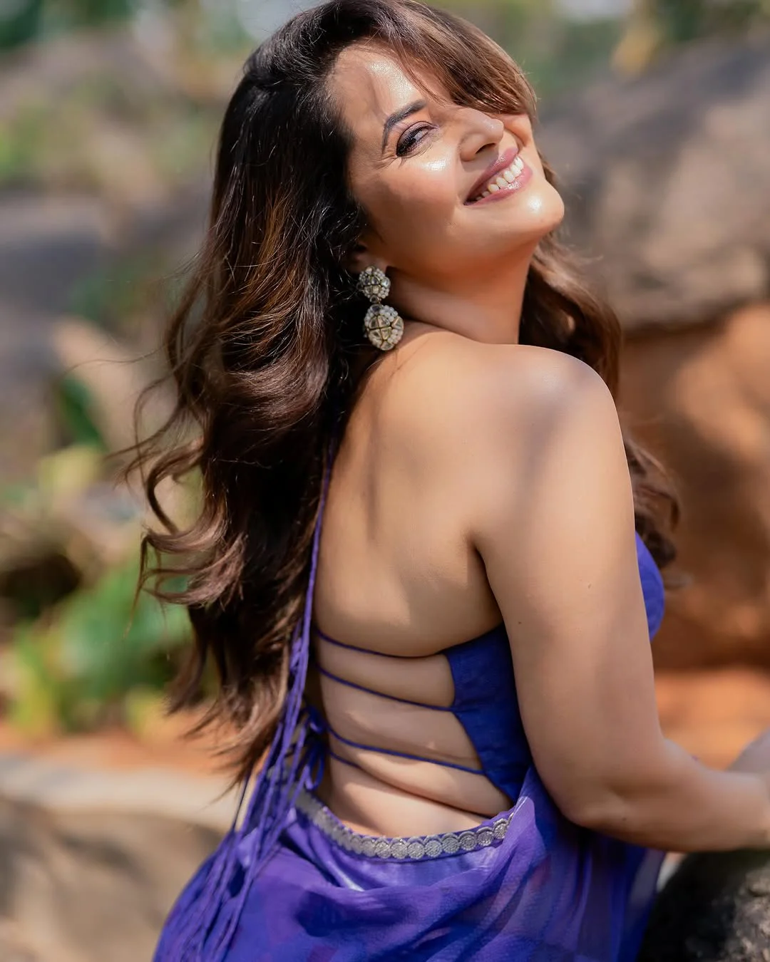 Anasuya Bharadwaj Back Less Saree Photos