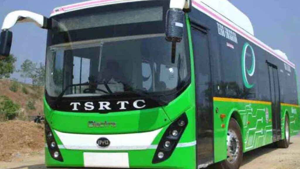 Pushpak bus