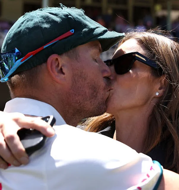 David Warner Shares Photos with his Wife on 10th Wedding Anniversary