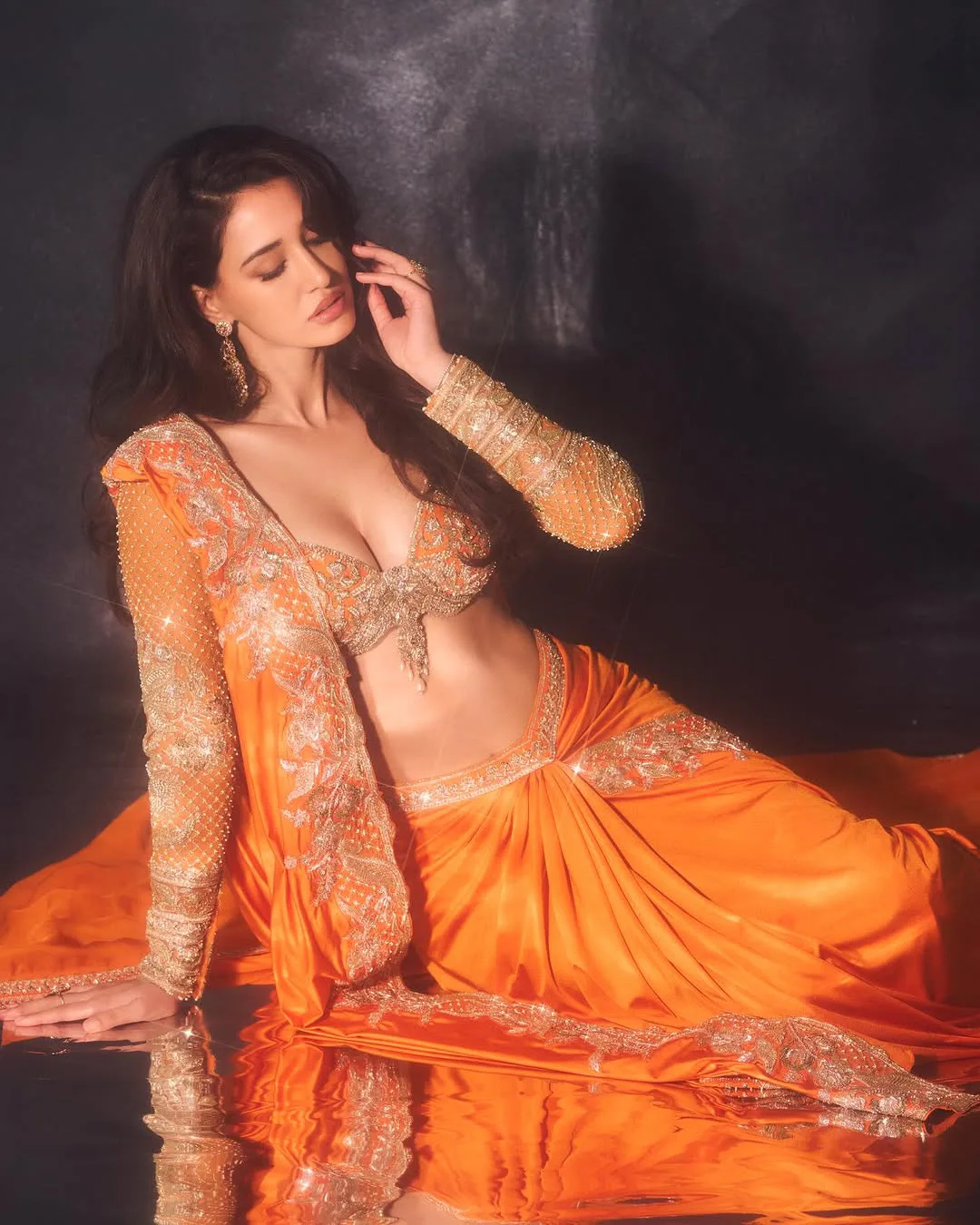 Disha Patani Stunning Looks with her Beauty