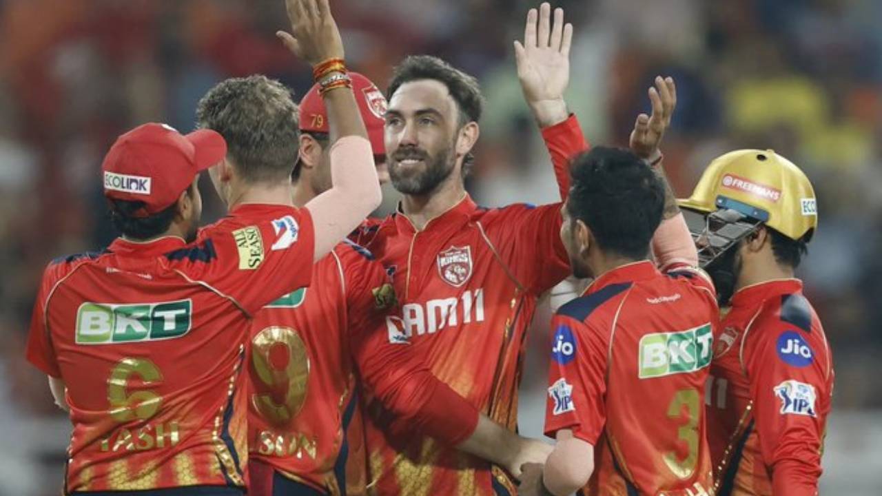 PBKS vs CSK : చెన్నై పై విజయం.. గెలుపు జోష్లో ఉన్న పంజాబ్కు బీసీసీఐ షాక్.. PBKS vs CSK : చెన్నై పై విజయం.. గెలుపు జోష్లో ఉన్న పంజాబ్కు బీసీసీఐ షాక్..