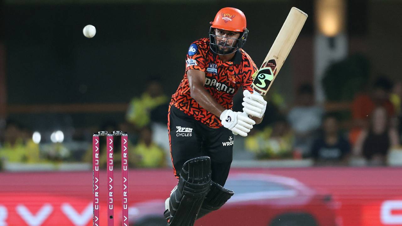 IPL 2025 : కీలక మ్యాచ్.. ప్లేఆఫ్స్ రేసు నుంచి చెన్నై ఔట్.. హైదరాబాద్ ప్లేఆఫ్స్ అవకాశాలు సజీవం! IPL 2025 : కీలక మ్యాచ్.. ప్లేఆఫ్స్ రేసు నుంచి చెన్నై ఔట్.. హైదరాబాద్ ప్లేఆఫ్స్ అవకాశాలు సజీవం!