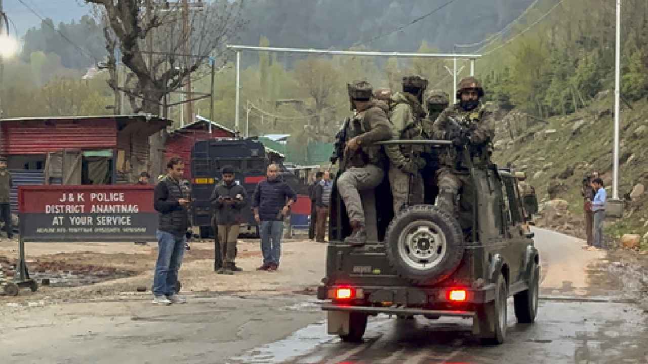 Jammu Kashmir Terror Attack: జమ్ముకశ్మీర్ ఉగ్రదాడిలో హైదరాబాద్ వాసి మృతి.. Jammu Kashmir Terror Attack: జమ్ముకశ్మీర్ ఉగ్రదాడిలో హైదరాబాద్ వాసి మృతి..