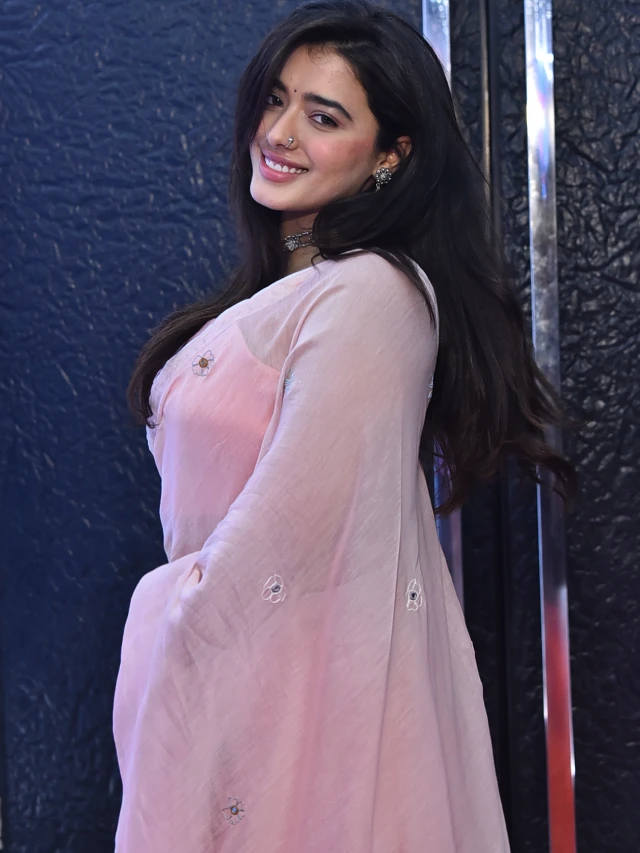 Ketika Sharma Stunning Looks in Saree at Single Movie Trailer Launch Event