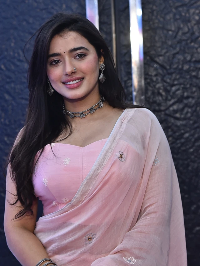 Ketika Sharma Stunning Looks in Saree at Single Movie Trailer Launch Event
