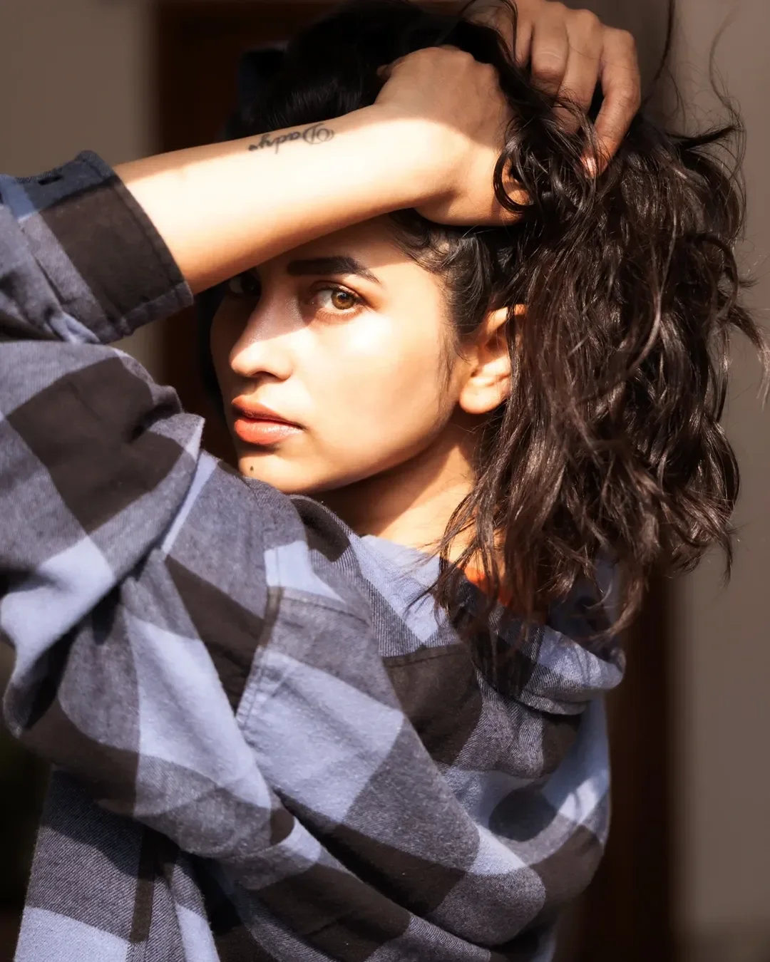 Komalee Prasad Sizzling Photos in Jeans and Shirt