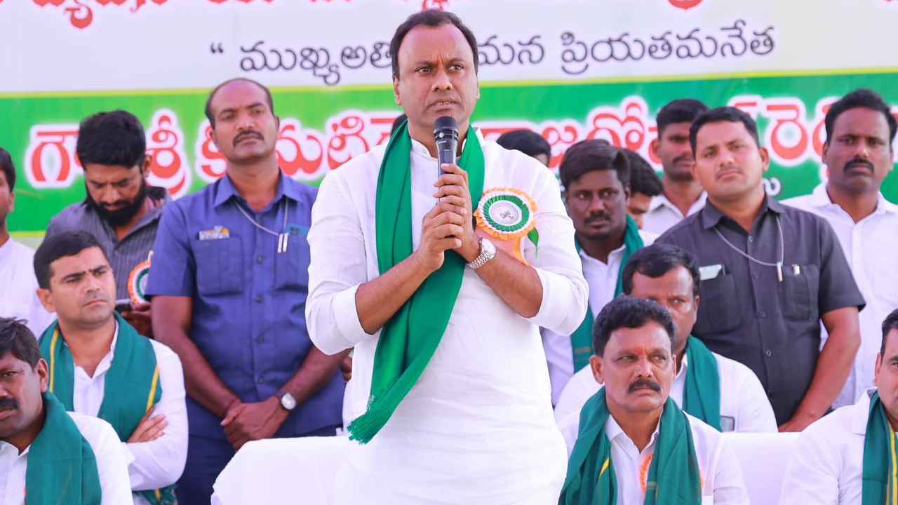 Komatireddy Raj Gopal Reddy : నాకు మంత్రి పదవి రాకుండా కుట్ర.. రాజగోపాల్ రెడ్డి సంచలనం.. Komatireddy Raj Gopal Reddy : నాకు మంత్రి పదవి రాకుండా కుట్ర.. రాజగోపాల్ రెడ్డి సంచలనం..