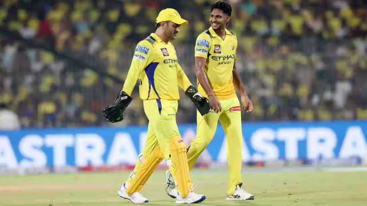 MS Dhoni : చెన్నై ఫ్యాన్స్కు శుభవార్త.. మళ్లీ కెప్టెన్గా ధోని.. రుతురాజ్ గైక్వాడ్కు షాక్..! MS Dhoni : చెన్నై ఫ్యాన్స్కు శుభవార్త.. మళ్లీ కెప్టెన్గా ధోని.. రుతురాజ్ గైక్వాడ్కు షాక్..!