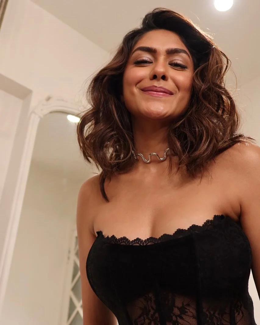 Mrunal Thakur Stunning Looks in Black Dress