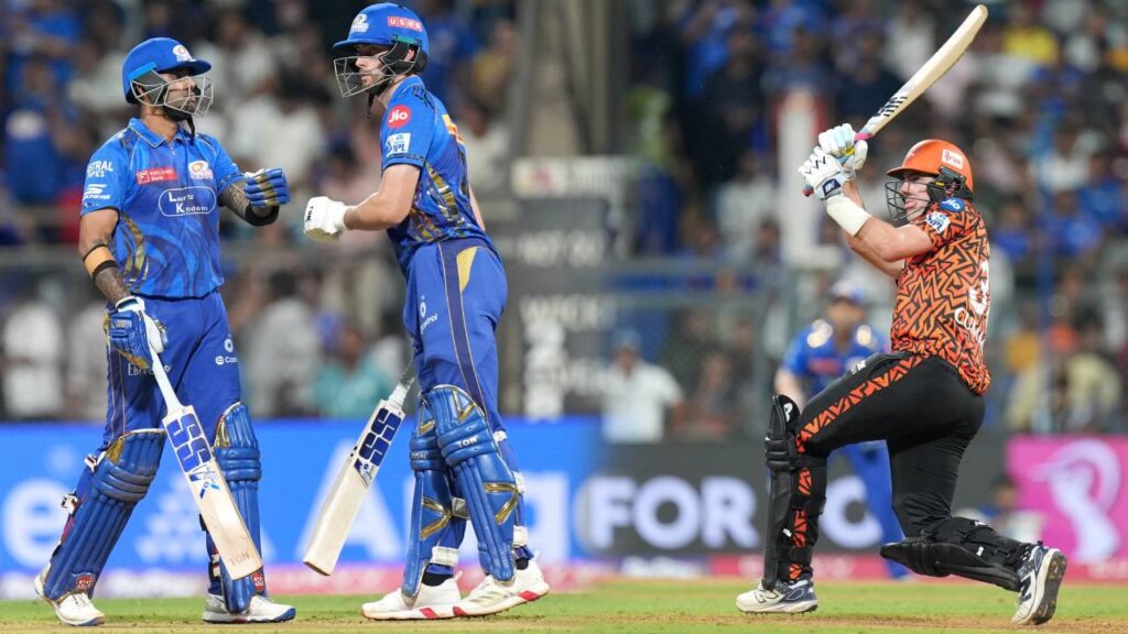 Mumbai Indians beat Sunrisers Hyderabad by four wickets