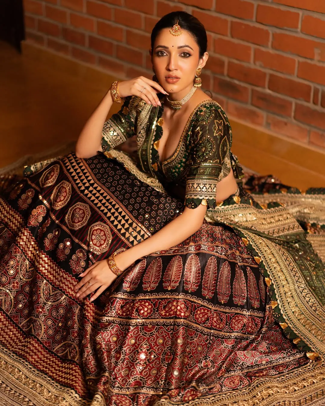 Neha Shetty Shines in Traditional Dress