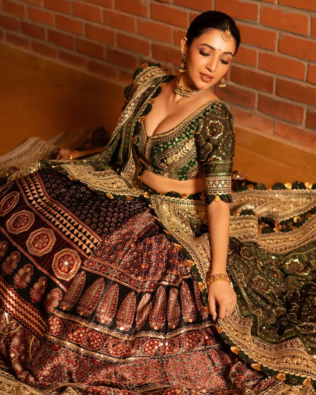 Neha Shetty Shines in Traditional Dress