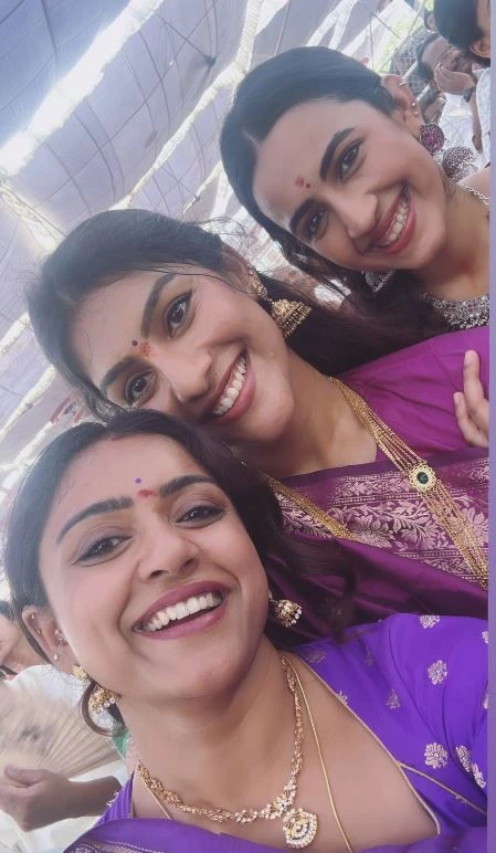 Niharika and Vithika Sheru Celebrated Sri Rama Navami in Bhadrachalam