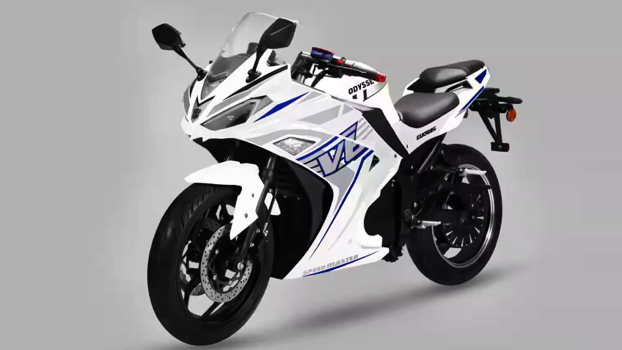 Odysse Evoqis Lite : కొత్త చీపెస్ట్ ఎలక్ట్రిక్ స్పోర్ట్స్ బైక్ భలే ఉందిగా.. సింగిల్ ఛార్జ్తో 90కి.మీ దూసుకెళ్లగలదు.. ధర కూడా తక్కువే..! Odysse Evoqis Lite : కొత్త చీపెస్ట్ ఎలక్ట్రిక్ స్పోర్ట్స్ బైక్ భలే ఉందిగా.. సింగిల్ ఛార్జ్తో 90కి.మీ దూసుకెళ్లగలదు.. ధర కూడా తక్కువే..!