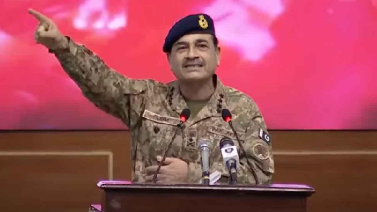 Pakistan Army Chief: పాకిస్థాన్ క్యాబినెట్ కీలక నిర్ణయం.. ఆర్మీ చీఫ్కు ప్రమోషన్.. Pakistan Army Chief: పాకిస్థాన్ క్యాబినెట్ కీలక నిర్ణయం.. ఆర్మీ చీఫ్కు ప్రమోషన్..