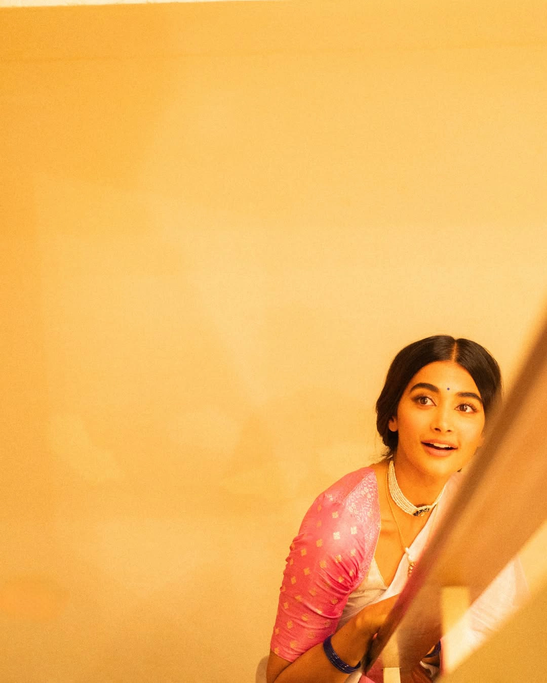 Pooja Hegde Retro Looks in Saree