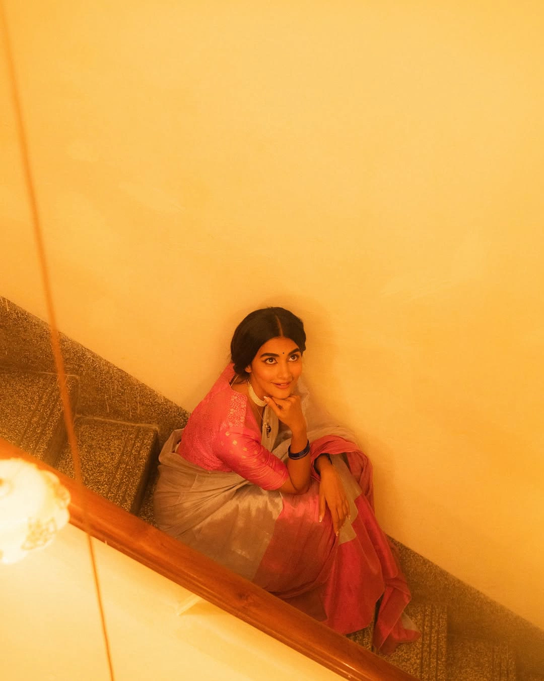 Pooja Hegde Retro Looks in Saree