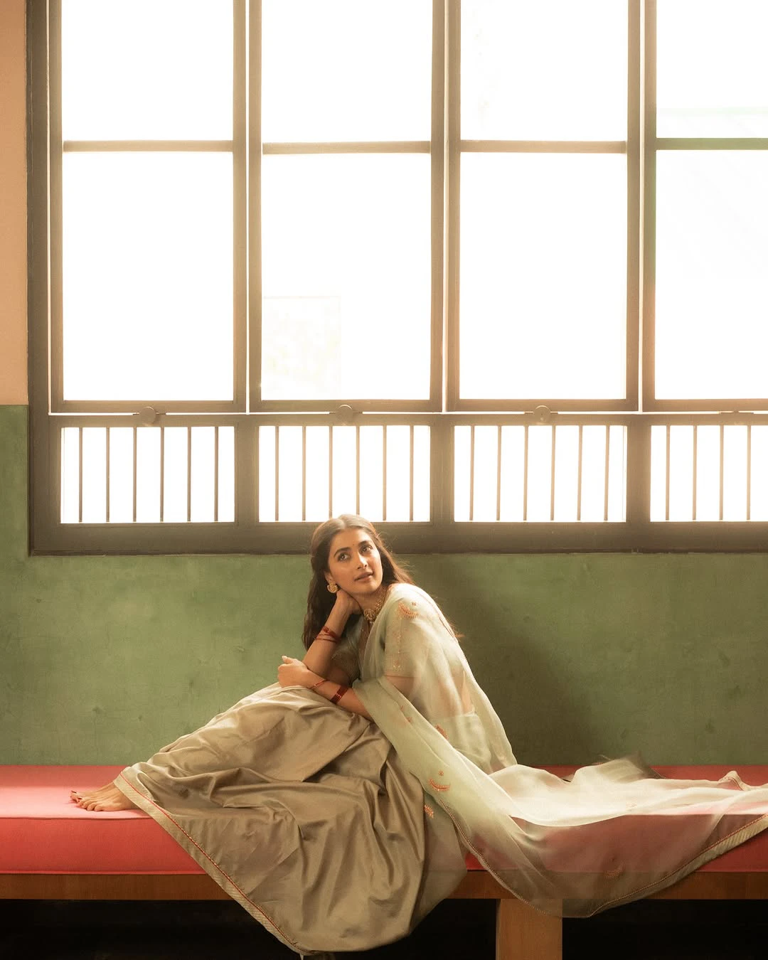 Pooja Hegde Cute Looks in Saree for Retro Promotions