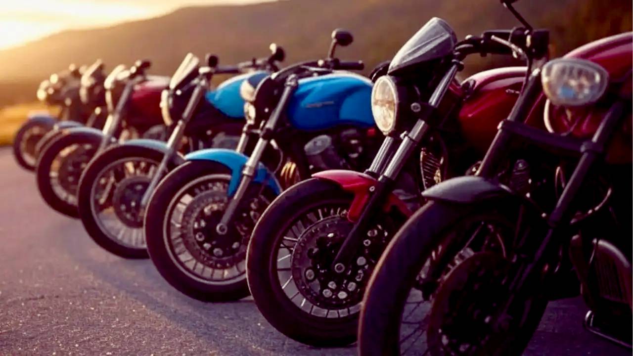 Powerful Bikes : సూపర్ బైక్స్ అదుర్స్.. 5 పవర్ఫుల్ 650cc బైక్స్ ఇవే.. రోడ్డుపై రయ్ రయ్మని దూసుకెళ్లొచ్చు.. ధర, మైలేజీ ఎంతంటే? Powerful Bikes : సూపర్ బైక్స్ అదుర్స్.. 5 పవర్ఫుల్ 650cc బైక్స్ ఇవే.. రోడ్డుపై రయ్ రయ్మని దూసుకెళ్లొచ్చు.. ధర, మైలేజీ ఎంతంటే?
