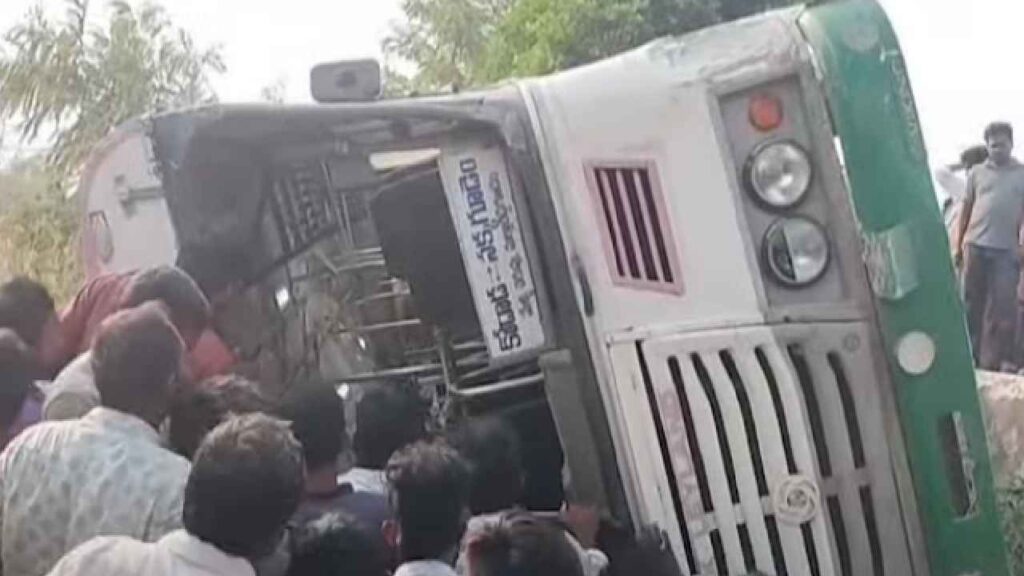 RTC Bus Over Turned