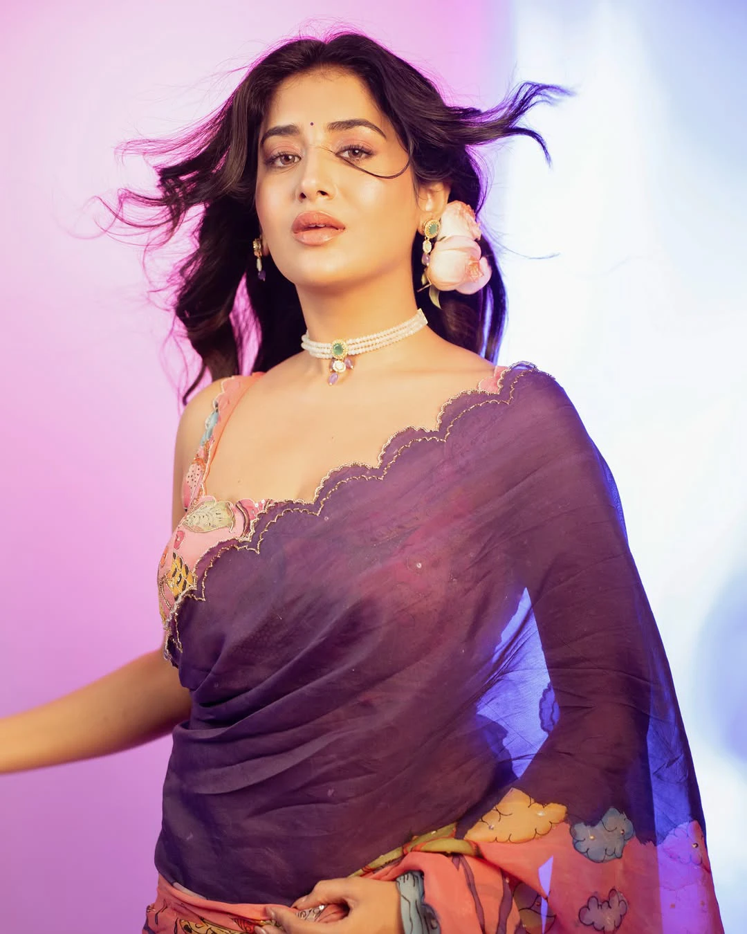 Raashi Singh Ravishing Beauty Looks in Saree
