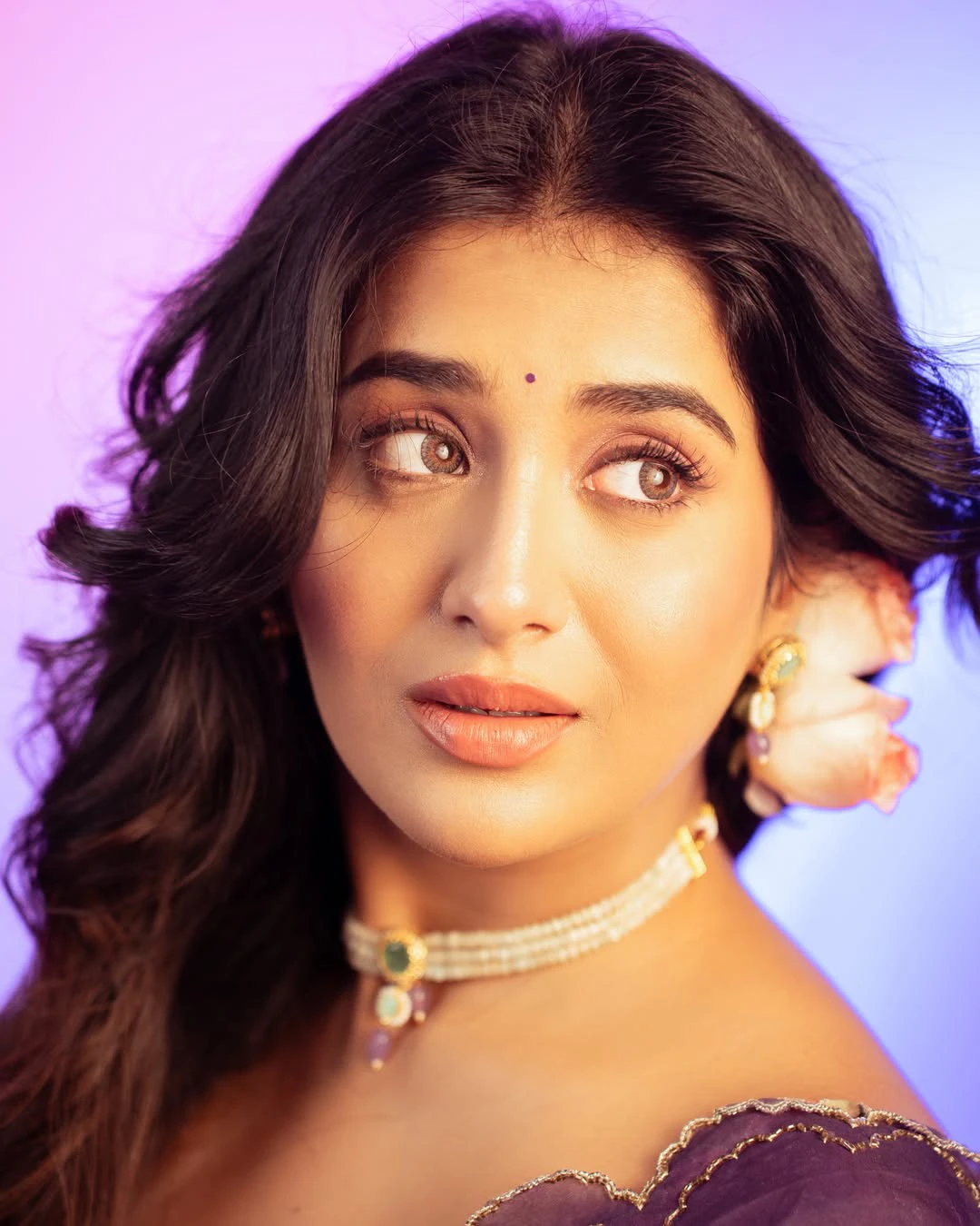 Raashi Singh Ravishing Beauty Looks in Saree