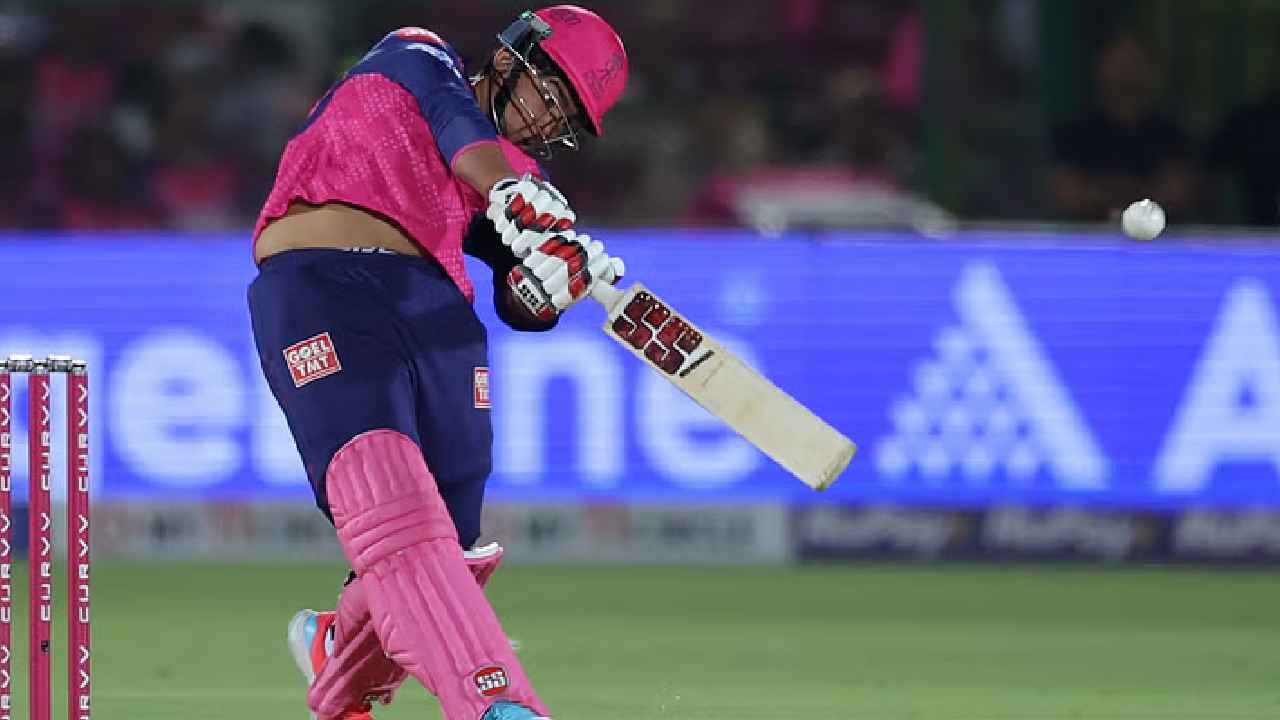 IPL 2025 : 14ఏళ్ల చిచ్చరపిడుగు వైభవ్ సూర్యవంశీ విధ్వంసం.. గుజరాత్పై రాజస్థాన్ సంచలన విజయం.. IPL 2025 : 14ఏళ్ల చిచ్చరపిడుగు వైభవ్ సూర్యవంశీ విధ్వంసం.. గుజరాత్పై రాజస్థాన్ సంచలన విజయం..