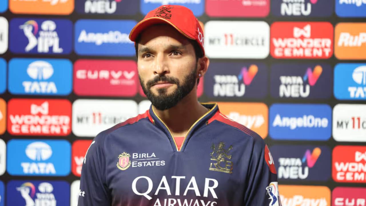 RCB vs DC : సొంత గడ్డపై వరుసగా రెండో ఓటమి.. మేము చేసిన తప్పు అదే.. ఆర్సీబీ కెప్టెన్ రజత్ పాటిదార్ కామెంట్స్.. RCB vs DC : సొంత గడ్డపై వరుసగా రెండో ఓటమి.. మేము చేసిన తప్పు అదే.. ఆర్సీబీ కెప్టెన్ రజత్ పాటిదార్ కామెంట్స్..