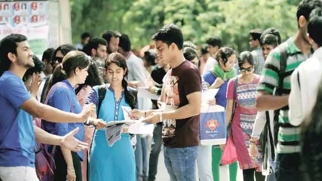 Telangana Govt: తెలంగాణలో నిరుద్యోగులకు గుడ్న్యూస్.. ప్రభుత్వం కీలక నిర్ణయం.. ఇలా దరఖాస్తు చేసుకోండి.. Telangana Govt: తెలంగాణలో నిరుద్యోగులకు గుడ్న్యూస్.. ప్రభుత్వం కీలక నిర్ణయం.. ఇలా దరఖాస్తు చేసుకోండి..