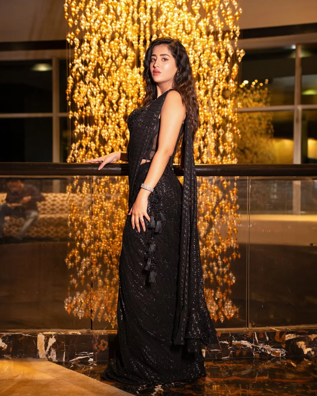 Rashi Singh Ravish Looks in Black Dress