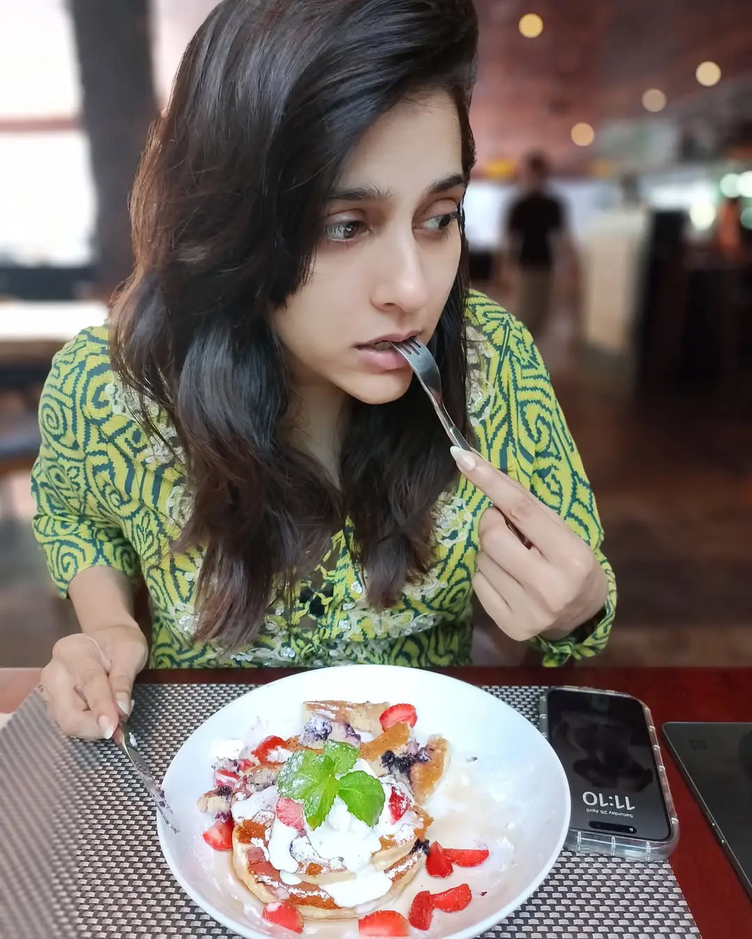 Anchor Rashmi Gautam Bali Vacation with Friends after Surgery