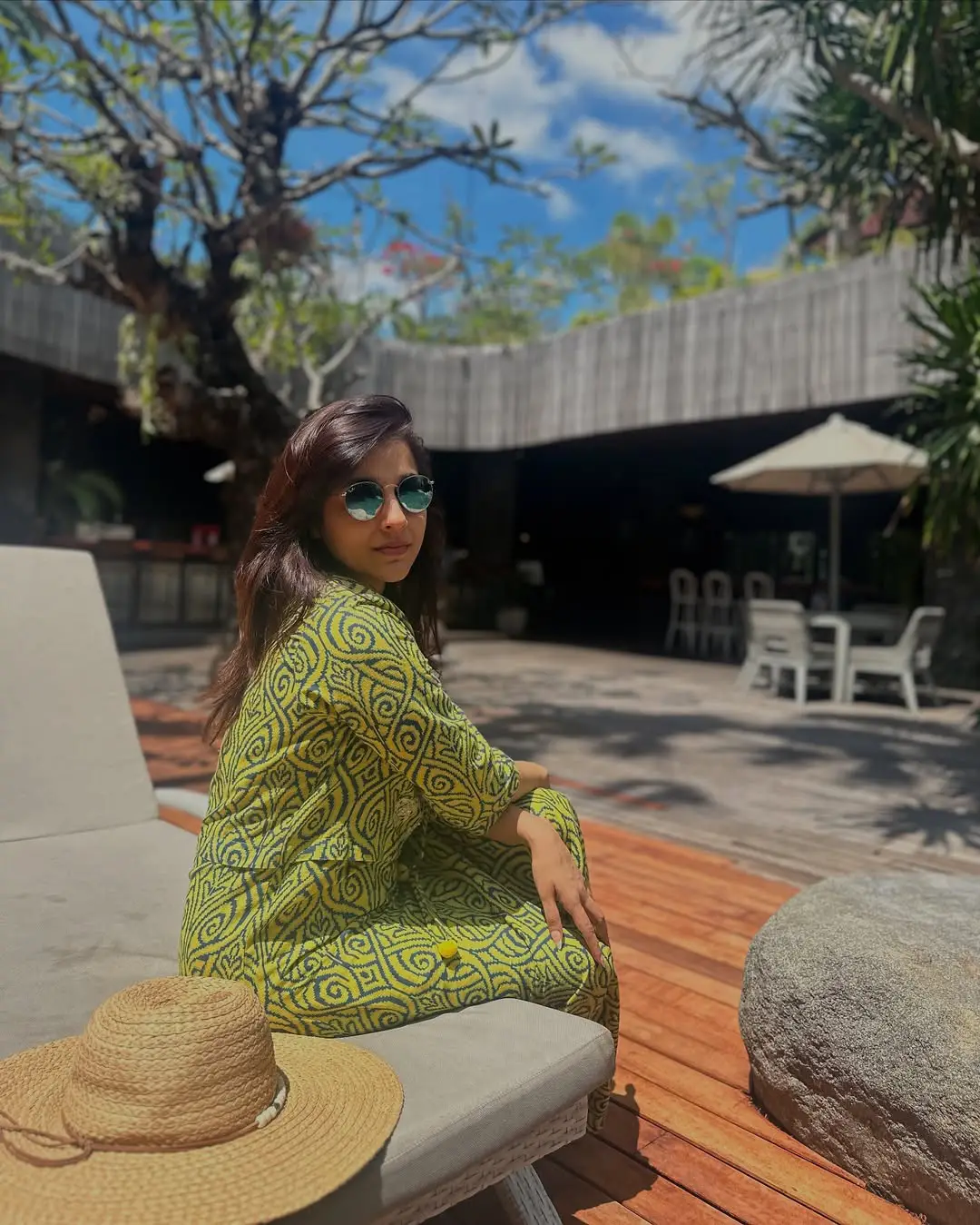 Anchor Rashmi Gautam Bali Vacation with Friends after Surgery