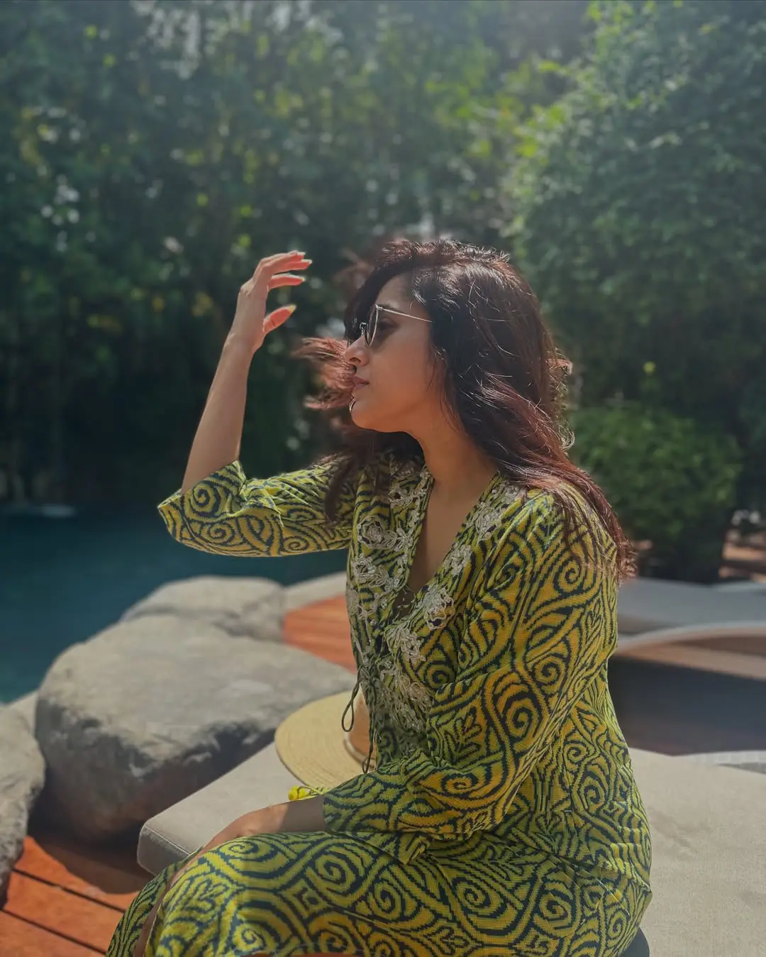 Anchor Rashmi Gautam Bali Vacation with Friends after Surgery