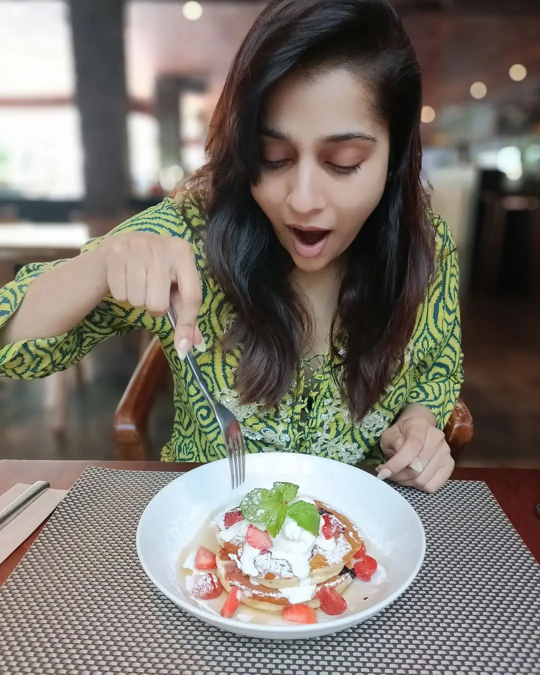 Anchor Rashmi Gautam Bali Vacation with Friends after Surgery