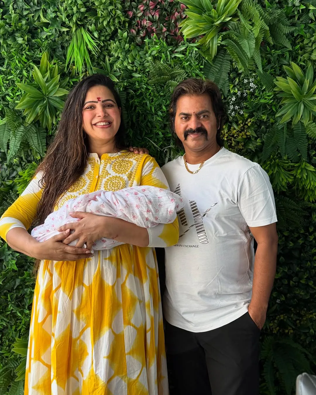 Tamil Star Comedian Redin Kingsley Shares Photos with Wife and Daughter