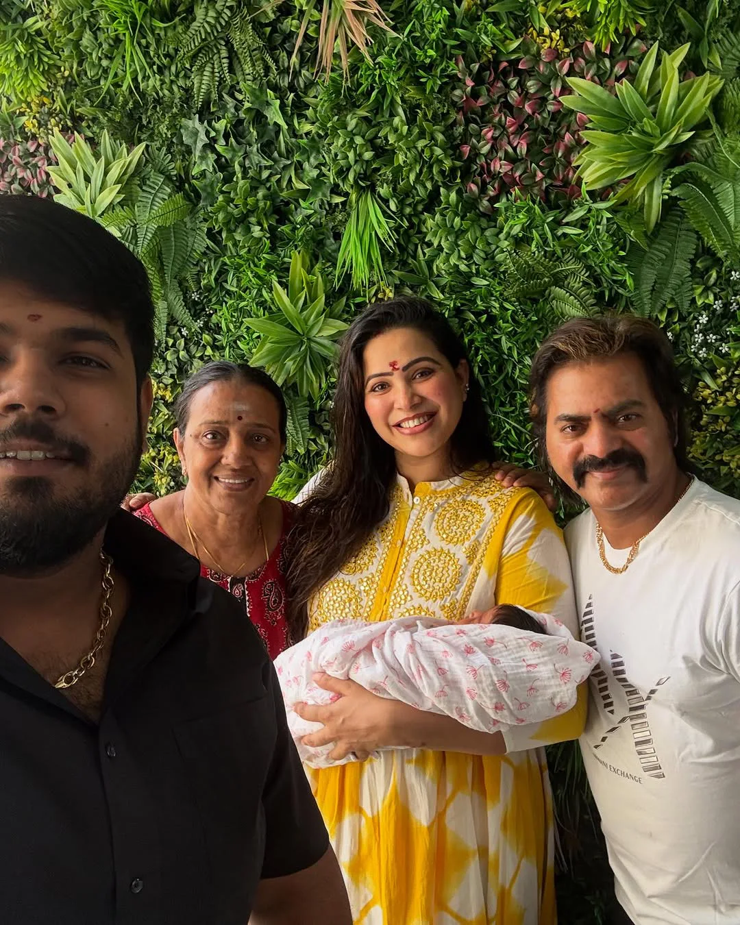 Tamil Star Comedian Redin Kingsley Shares Photos with Wife and Daughter